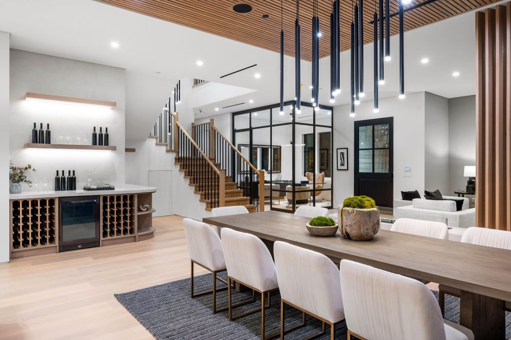 Modern dining room with elegant interior design.
